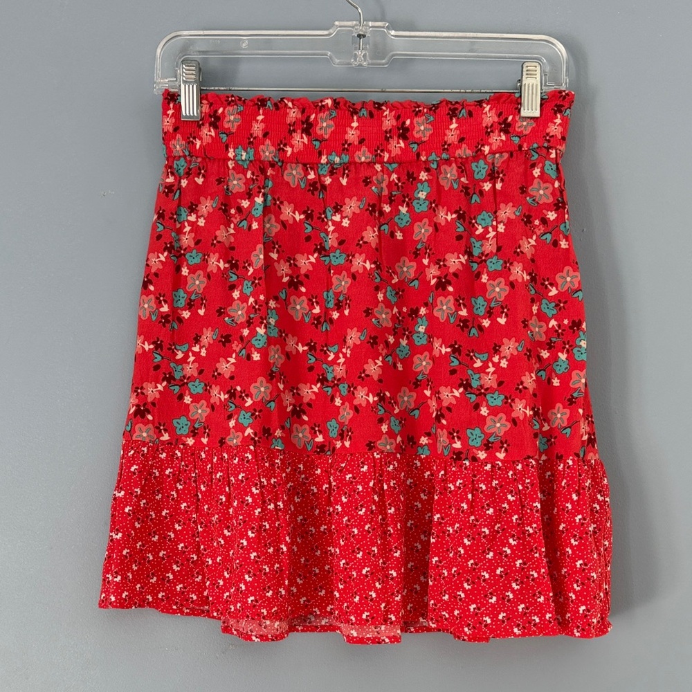 Coral Floral Tiered Women's Short Skirt Size Small Like New spring Summer Staple